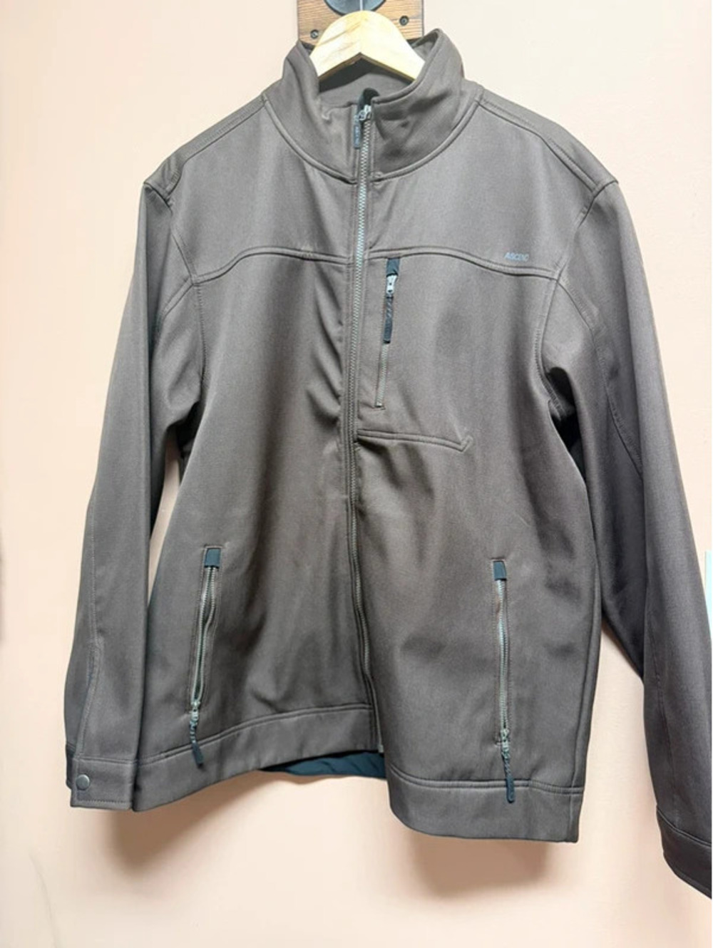 Ascend Men's Elevate Full-Zip Softshell Jacket